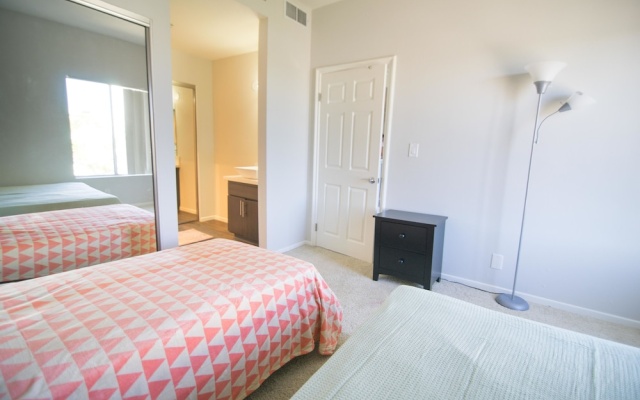 photo 3 of Prime Location Westwood Apartment 409w