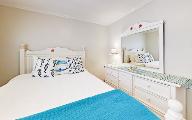 photo 4 of Prime Oceanfront Duplex 3 Bedrooms 1 Bathroom Duplex