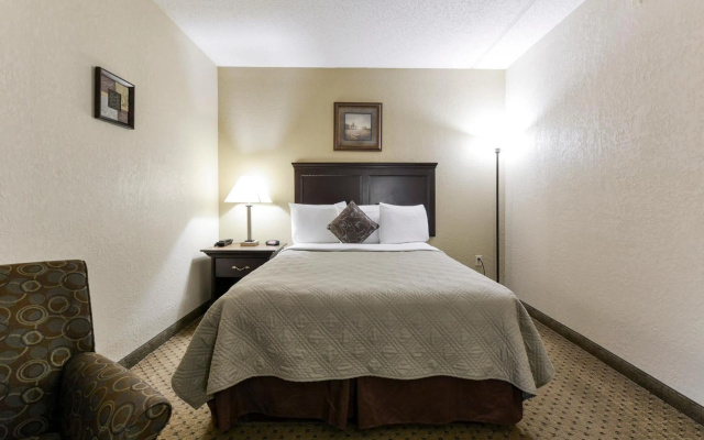 photo 5 of Grand View Inn and Suites
