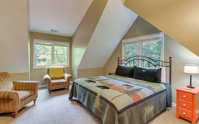 photo 5 of Private Cartecay River Home w/ Hot Tub & Game Room