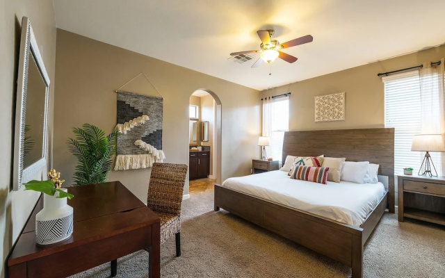 photo 5 of Pueblo Viejo by Avantstay Artsy Oasis w/ Pool, Rooftop & Games - Near Old Town