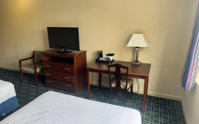 photo 3 of Barclay Hotel Atlanta Downtown