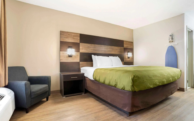 photo 3 of Quality Inn Panama City North