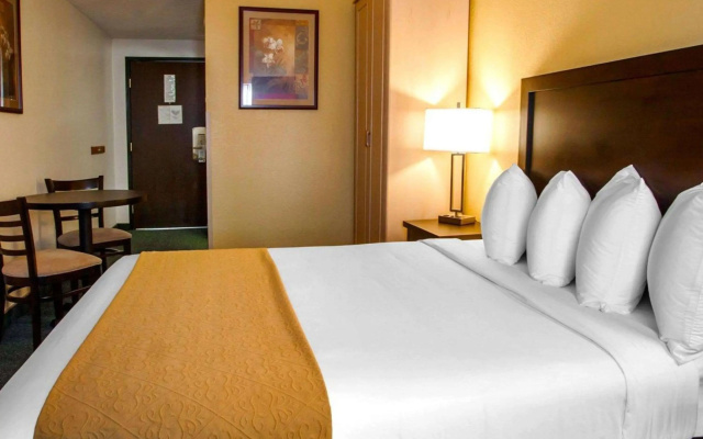 photo 4 of Quality Inn & Suites Springfield - Eugene North