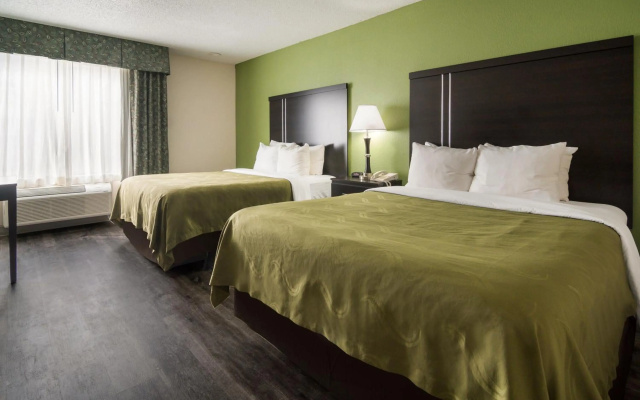 photo 3 of Quality Inn & Suites - Granbury