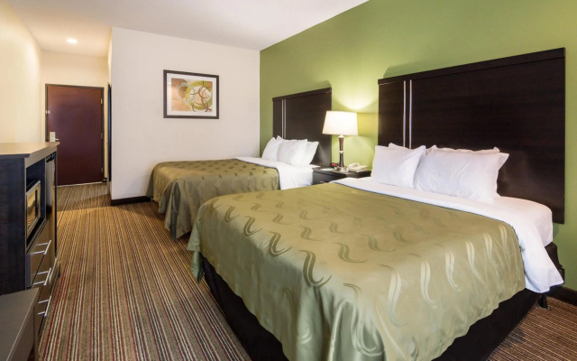 photo 4 of Quality Inn & Suites - Granbury