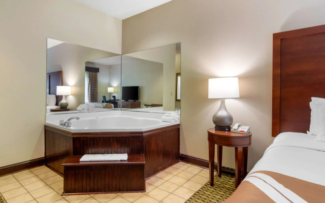 photo 3 of Quality Inn & Suites Decatur - Atlanta East