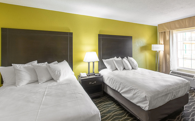 photo 3 of Quality Inn & Suites Ft. Jackson Maingate