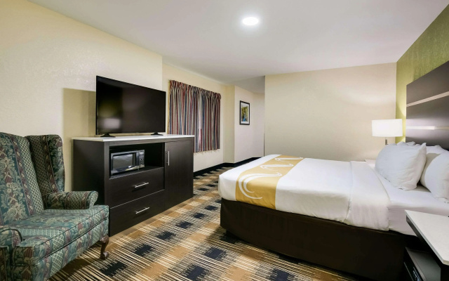 photo 3 of Quality Inn & Suites Mt Chalet