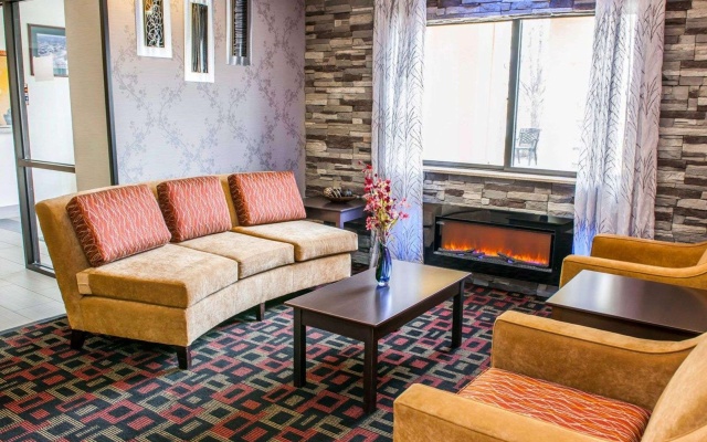 photo 5 of Quality Inn & Suites South Bend Airport