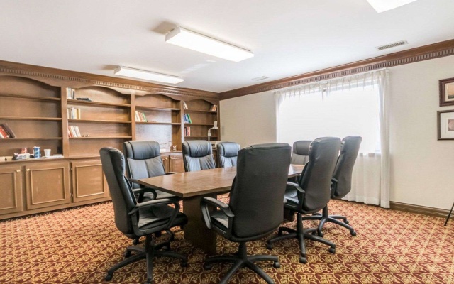 photo 4 of Quality Inn & Suites University/Airport