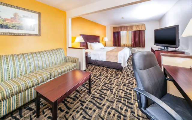 photo 5 of Quality Inn & Suites Danville East