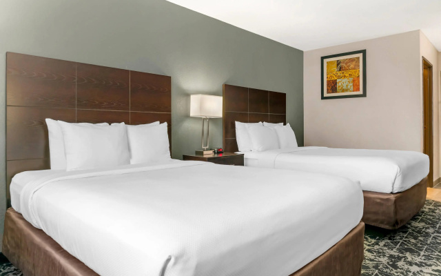 photo 3 of Quality Inn Grand Rapids South-Byron Center