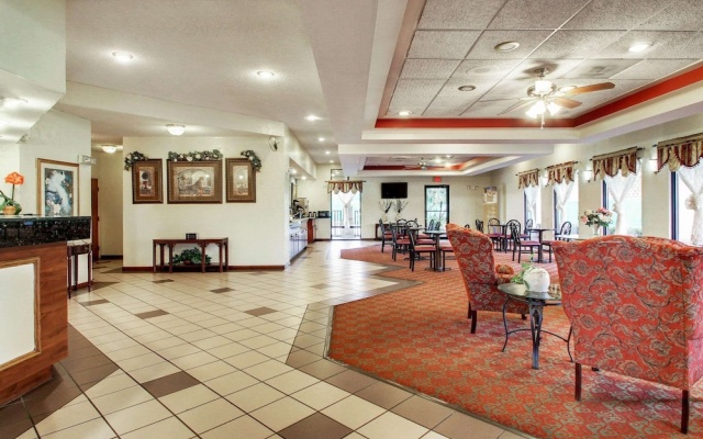 photo 2 of Quality Inn