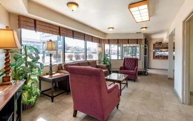 photo 2 of Quality Inn Grand Junction