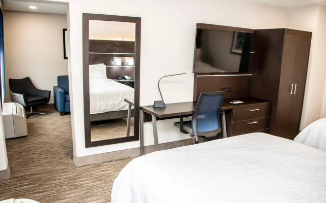photo 4 of Holiday Inn Express Allentown North by IHG
