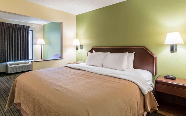 photo 4 of Quality Inn Alexandria