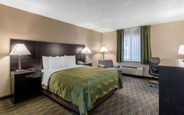photo 5 of Quality Inn & Suites Des Moines - Merle Hay Road