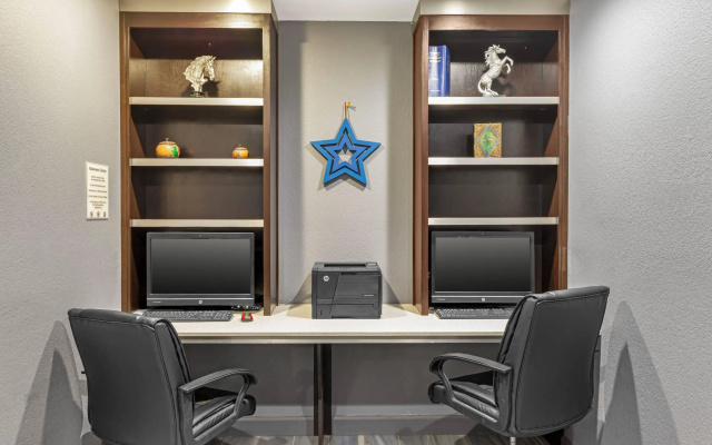 photo 4 of Quality Inn & Suites Plano East - Richardson