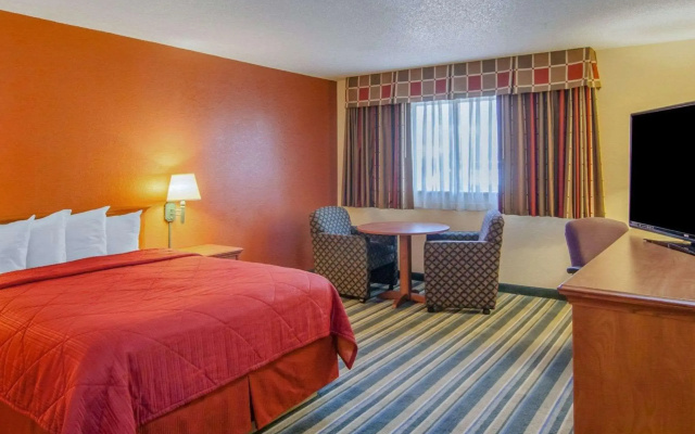 photo 3 of Quality Inn & Suites Medford Airport