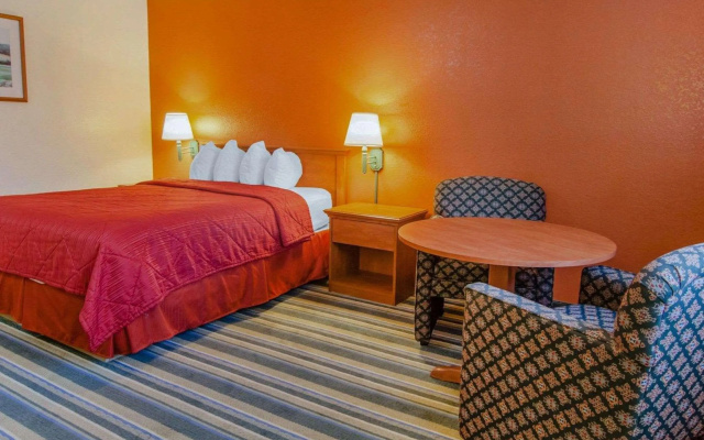photo 4 of Quality Inn & Suites Medford Airport