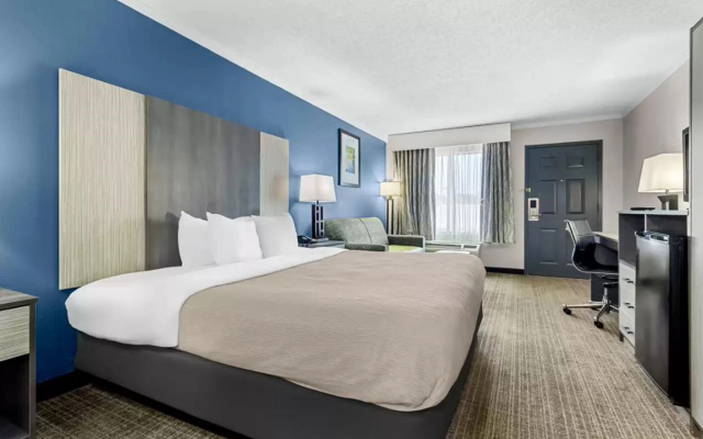photo 3 of Quality Inn & Suites Florence Civic Center