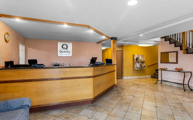 photo 2 of Quality Inn And Suites Vancouver