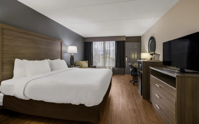 photo 5 of Quality Inn Asheville Airport