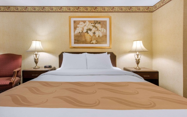 photo 4 of Quality Inn Breeze Manor