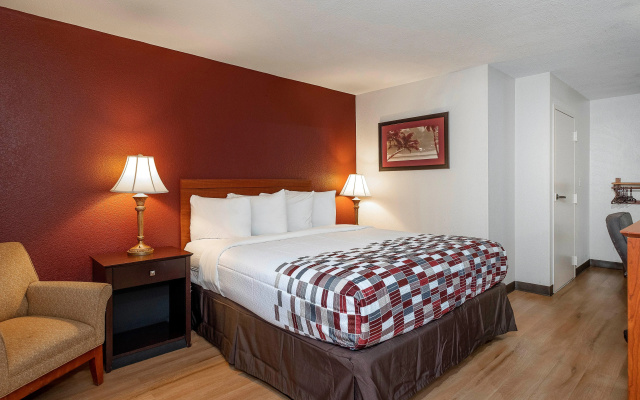 photo 5 of Red Roof Inn Gulfport - Biloxi Airport