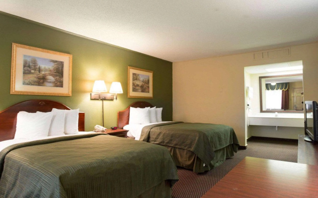 photo 4 of Rodeway Inn Harbison Area