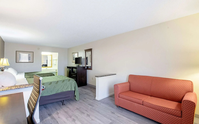 photo 4 of Quality Inn & Suites Live Oak I-10 Exit 283
