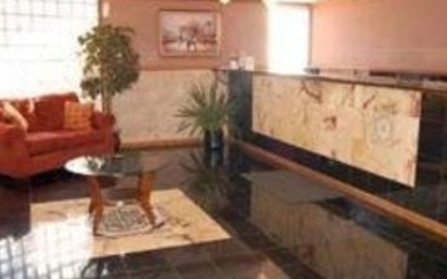 photo 4 of Quality Inn North