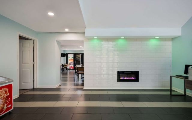 photo 2 of Quality Inn Oxford