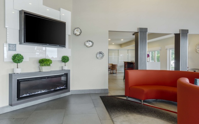 photo 2 of Best Western Plus Renton Inn