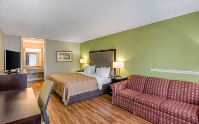 photo 3 of Quality Inn Roanoke Airport