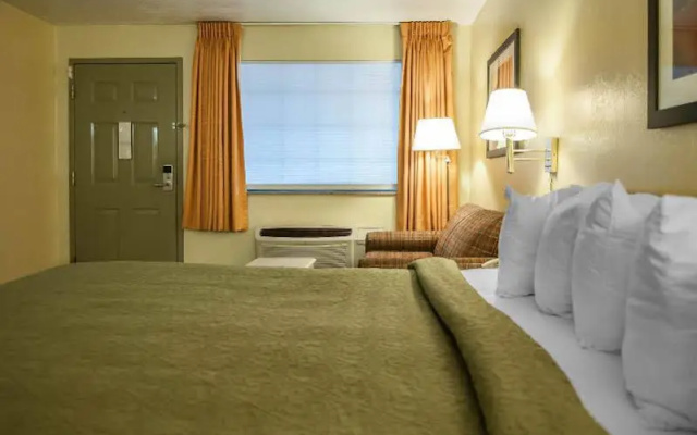 photo 4 of Quality Inn Santa Rosa