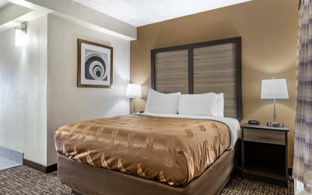 photo 4 of Quality Inn & Suites Spring Lake - Fayetteville near Fort Bragg
