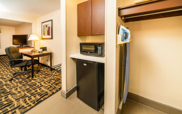 photo 5 of Quality Inn & Suites Danville East