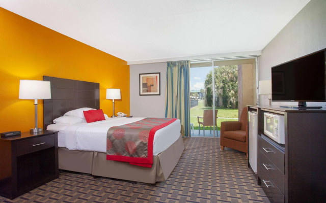 photo 2 of Quality Inn & Suites