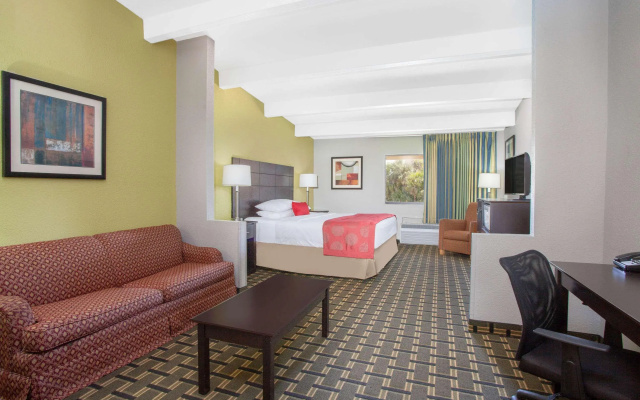 photo 4 of Quality Inn & Suites