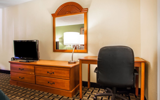photo 5 of Quality Inn & Suites Franklin