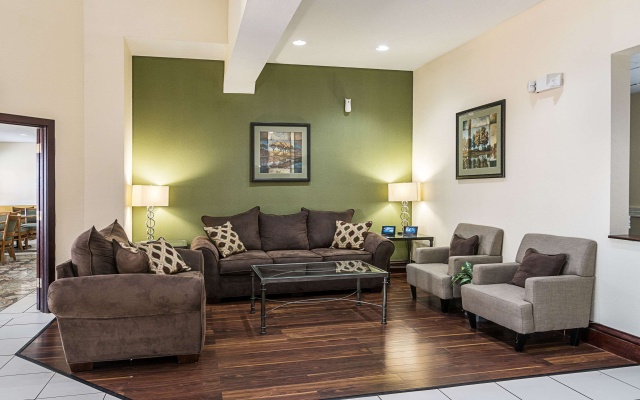photo 2 of Quality Inn & Suites