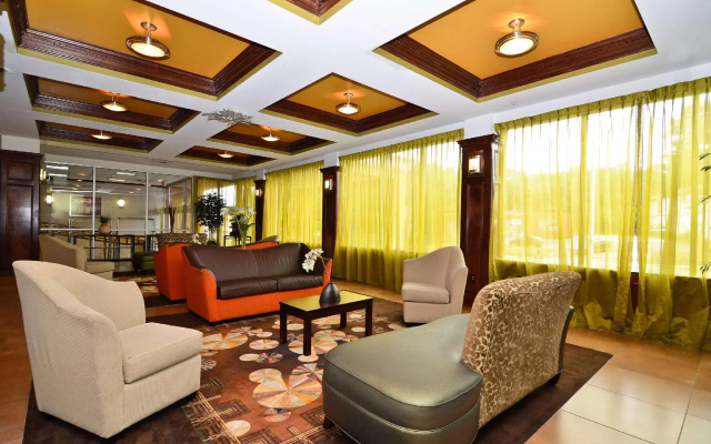 photo 2 of Holiday Inn Express And Suites Washington Dc Noma by IHG