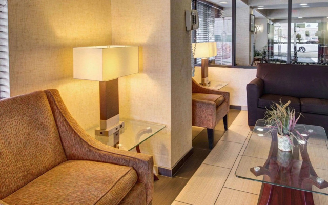 photo 4 of Quality Inn Takoma Park