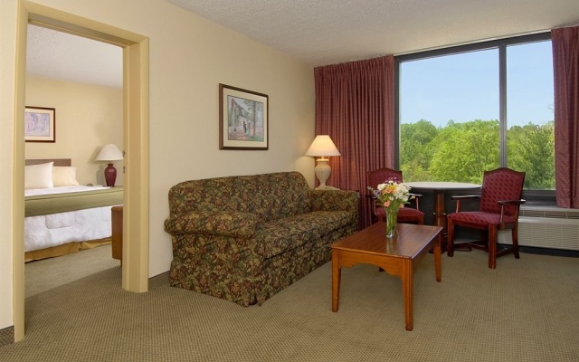 photo 2 of Quality Suites