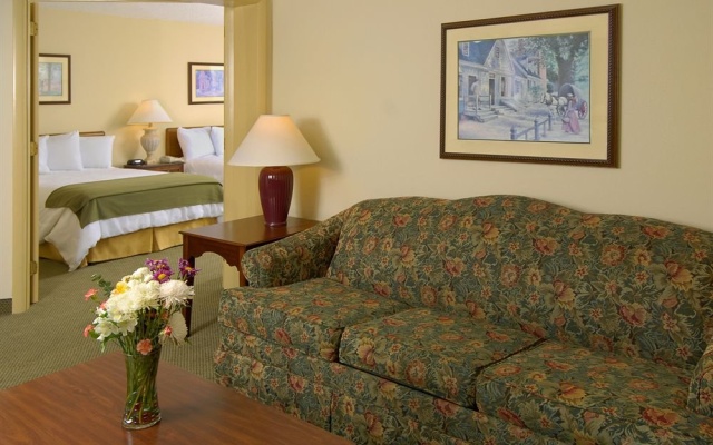 photo 4 of Quality Suites