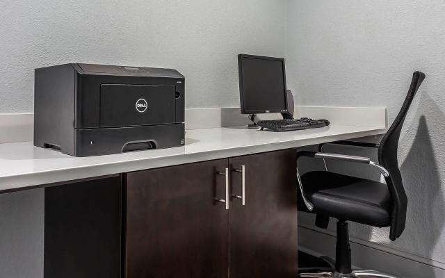 photo 4 of Quality Suites Pineville - Charlotte