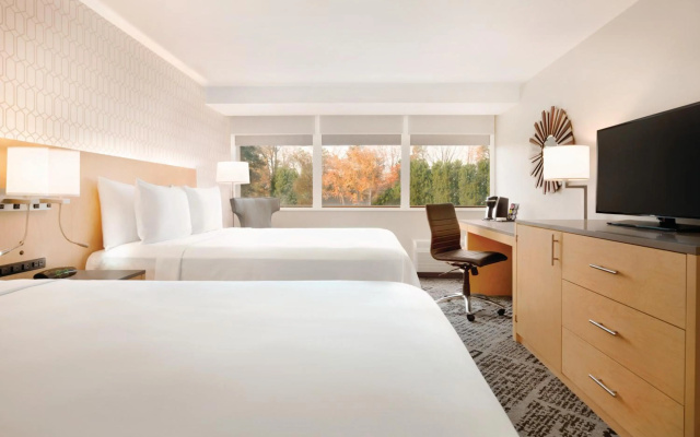 photo 3 of Radisson Hotel Charlotte Airport