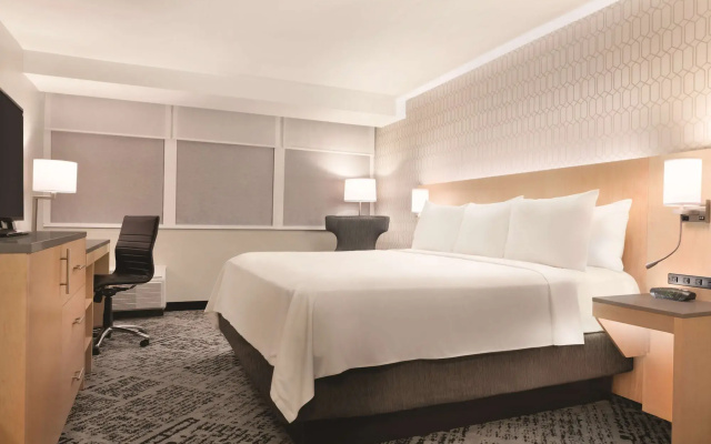 photo 4 of Radisson Hotel Charlotte Airport